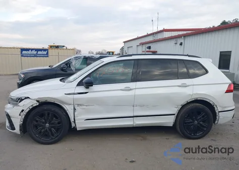 2022 Volkswagen Tiguan 2.0T Se R-Line Black from USA, damaged, VIN 3VVCB7AX8NM115883